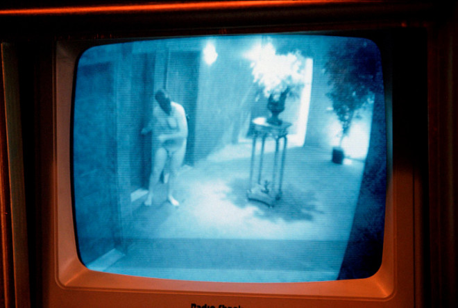 Susan Meiselas, Pandora's Box, Security TV IV, New York City, 1995
