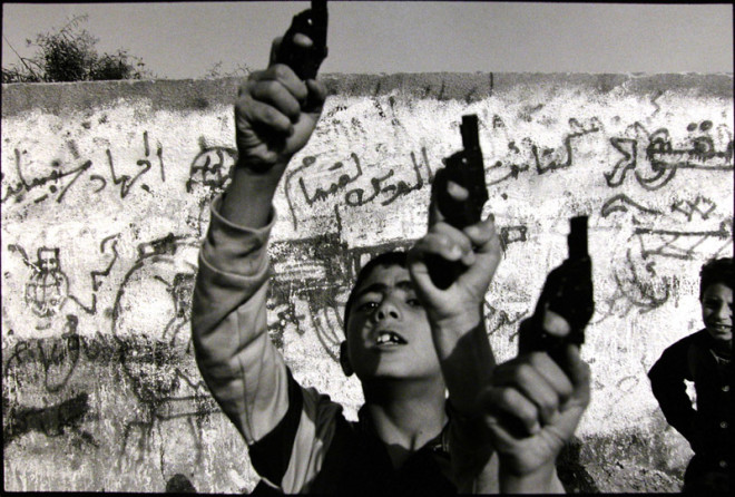 Larry Towell, Gaza City, Gaza, 1993