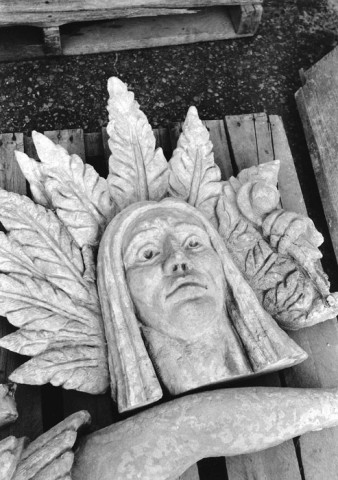 Jeff Thomas, Indian Head at Demolition site, 1991