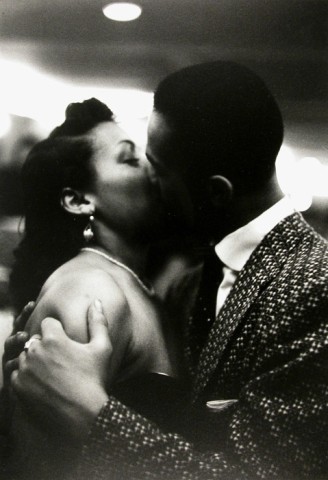 George S. Zimbel, Late Night Kiss, Harlem, New York, 1951