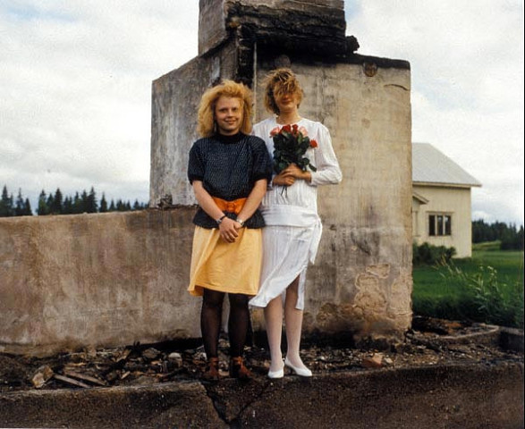 Pekka Turunen, Mia Purmonen ja Milja Juvonen, Vepsä Tohmajärvi [Ruins of a House], 1990