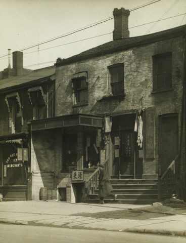 Charles Devenish Woodley, Chinatown, Elizabeth St. Toronto, 1938