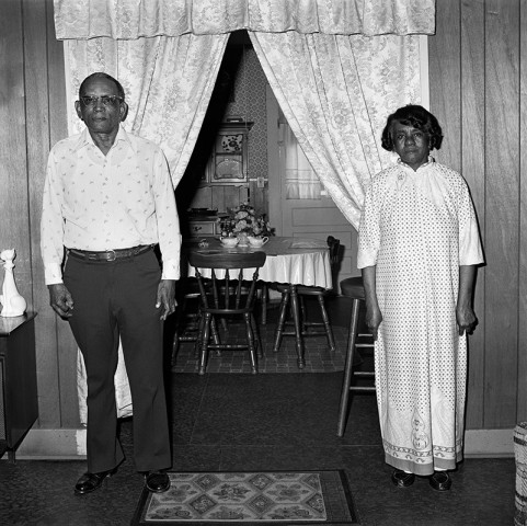 Rosalind Fox Solomon, Leland, Mississippi [Mr. and Mrs. Beck], 1977