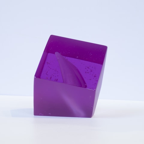 Emma Camden, Cube II (fuchsia), 2023