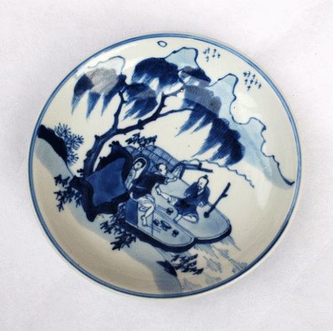 A PAIR OF CHINESE BLUE AND WHITE MARK AND PERIOD SAUCERS, Kangxi (1662-1722)