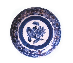 A CHINESE BLUE AND WHITE MERIAN DISH, Qianlong (1736 - 1795)