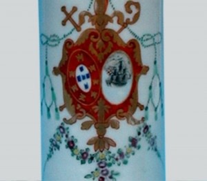 A RARE CHINESE PORTUGESE ARMORIAL VASE, Qianlong (1736-1795)