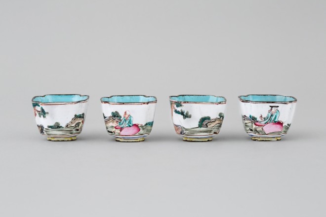 FOUR A CHINESE CANTON ENAMEL SQUARE CUPS, Qianlong (1736 – 1795)