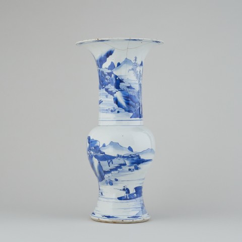 BG16 A Fine Chinese Yenyen vase , Kangxi (1662-1722)