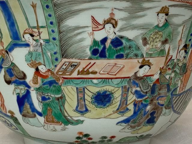 A RARE PAIR OF FINE AND IMPOSING CHINESE FAMILLE VERTE BOWLS , Kangxi (1662 – 1722)