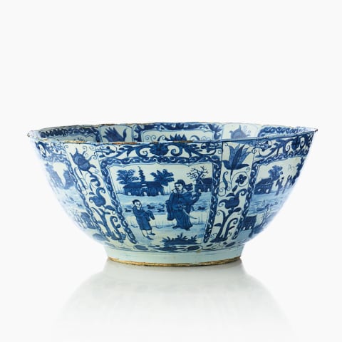 A CHINESE 'KRAAK-WARE' BOWL, Transitional (c. 1635‑1650)