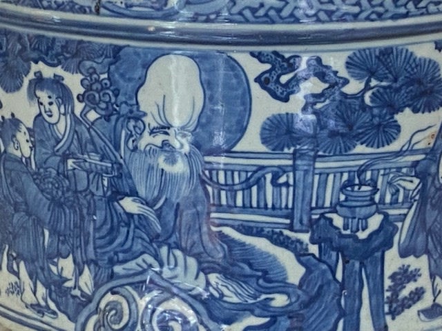 A LARGE IMPOSING CHINESE MING BLUE AND WHITE 'EIGHT IMMORTALS' TRIPOD CENSER, Wanli (1572 - 1620)