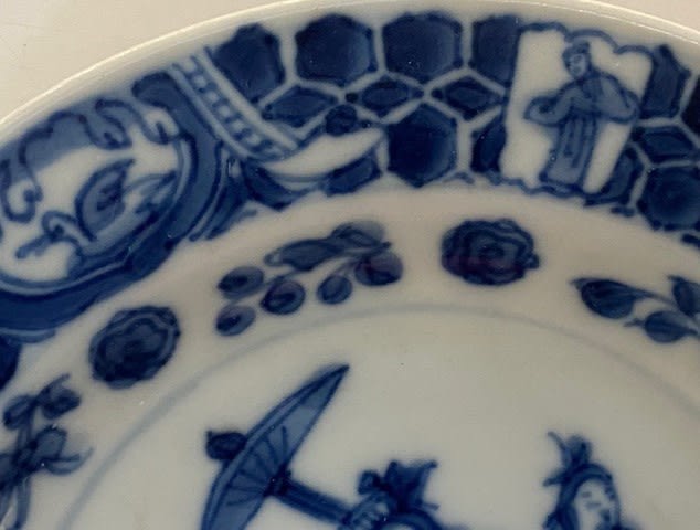 An Interesting Chinese Blue and White 'Dame au Parasol' Saucer, Qianlong (1736-1795)