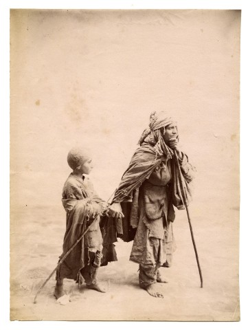 Antoin Sevruguin, A poor woman and a child, Late 19th Century