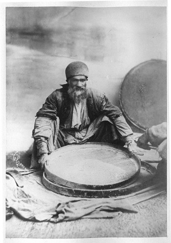 Antoin Sevruguin, A man in Tehran with wheat, Late 19th Century