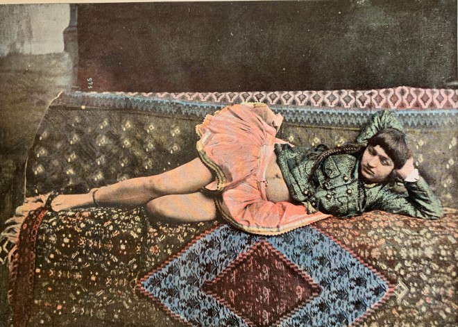 Antoin Sevruguin, Persane dans le harem, 1897