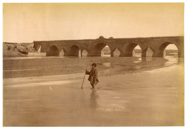 Antoin Sevruguin, The route to Koum, the Daleki bridge, Late 19th Century