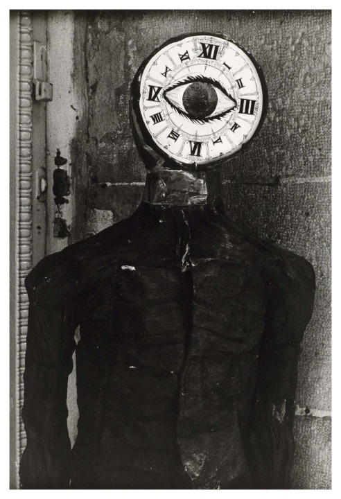 <p>Joel-Peter Witkin, Clock-Faced man, Paris, 1972 © Joel-Peter Wilkin</p>