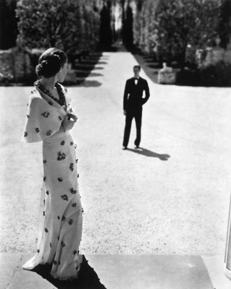 George Hoyningen-Huene, Eveningwear by Carnegie, 1935
