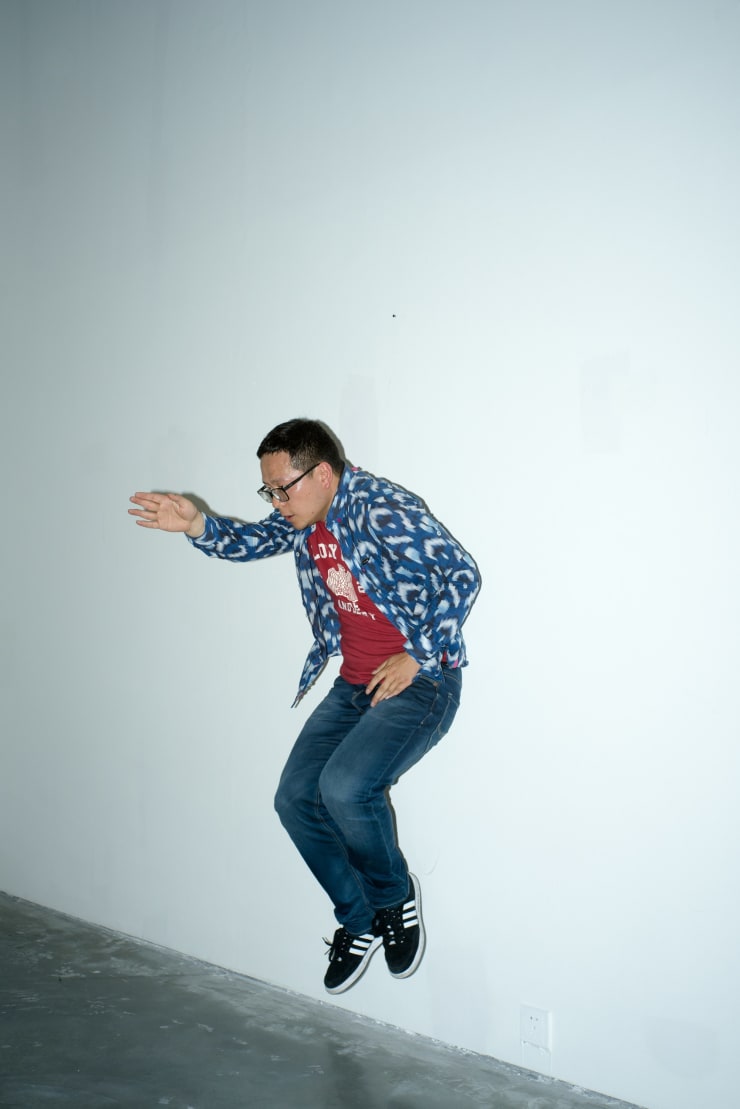 冯立 Feng Li, 贴在墙上的男人 | The man plastered on the wall, 2017