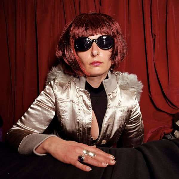 Anna Fox, Pictures of Linda, 2001