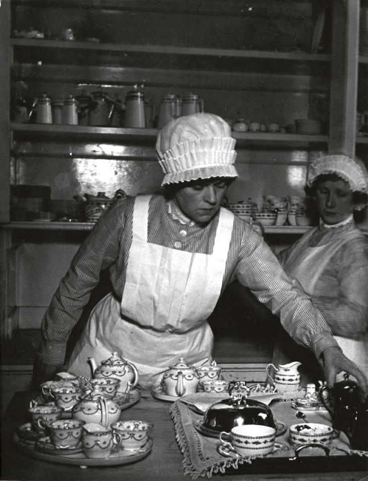 Bill Brandt, The Perfect Parlourmaid, 1935