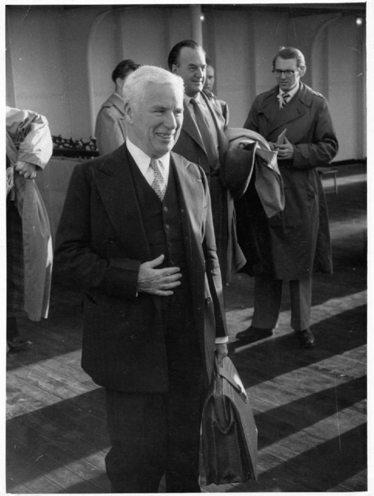 Kurt Hutton, Film Stars - In Private Life - Charlie Chaplin travels, 1952