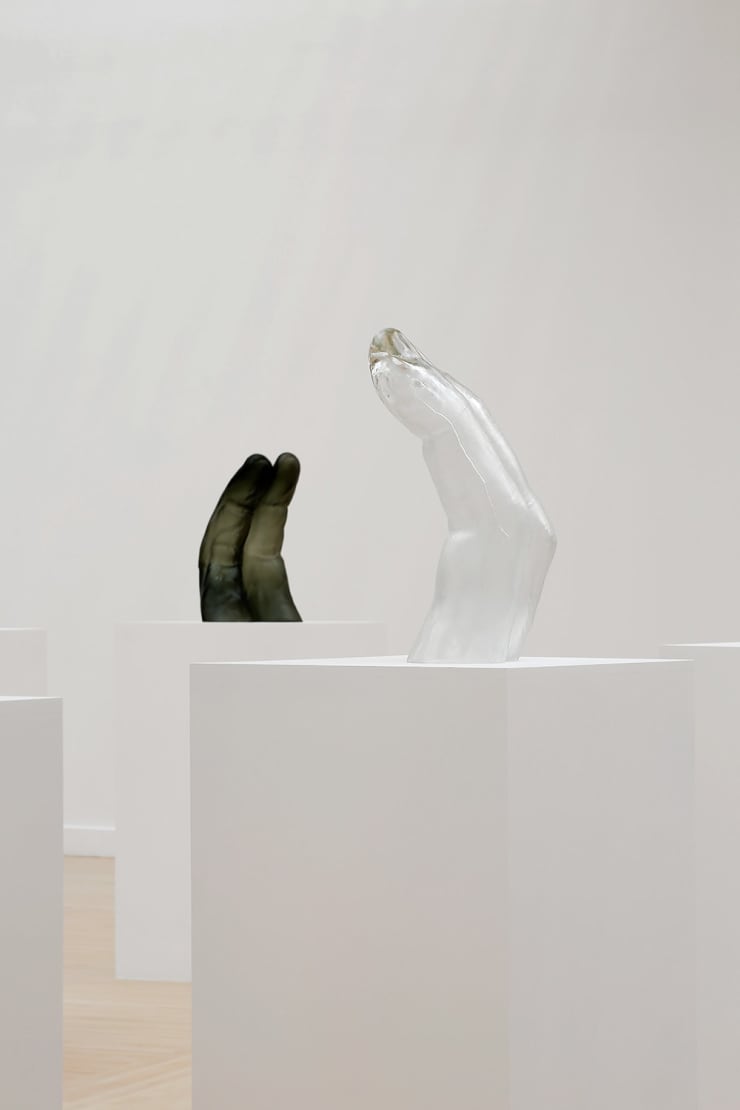 Martha Friedman, Glass Fingers, Grey Fingers, 2019