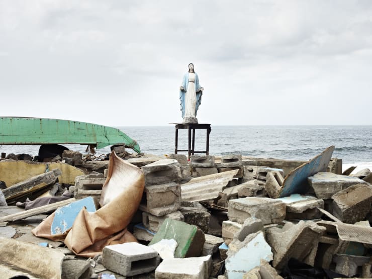 François-Xavier Gbré, La Vierge aux Gravats, Adjouffou, Côte d’Ivoire, 2021, 2021