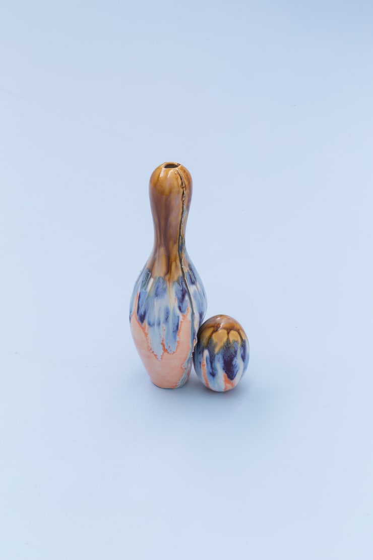 Paloma Proudfoot Mother and child (hot flush), 2017 Glazed porcelain 310 x 200 x 100 mm