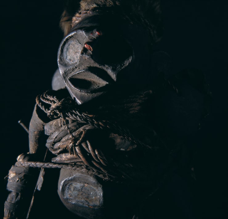 Andres Barragan, Series "Fetiche del Congo" Los Espejos que Repelen los Espiritus Hostiles, 2009