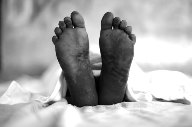 Mário Macilau, Sleeping Feet, Growing in Darkness series, 2012