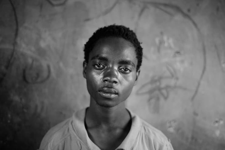 Mário Macilau, Lucas Tembe, 15 years old, Growing in Darkness series, 2012