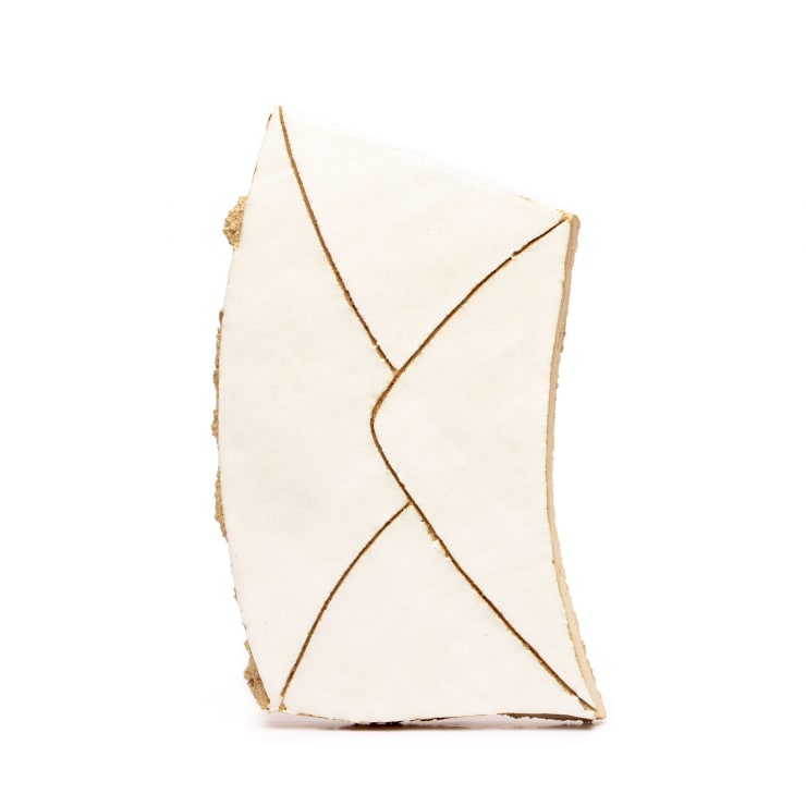 Angela Castillo Sobre (Envelope), 2022 Glazed ceramic 20 x 11 x 1,5 cm