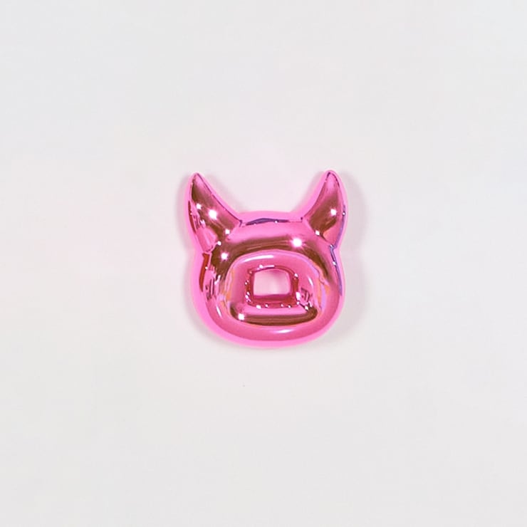 Jae Yong Kim i8. Funky Mini Chrome Donut (Mini466), 2020-2022 Ceramic, Chrome plating about 12 cm (4 3/4 in)