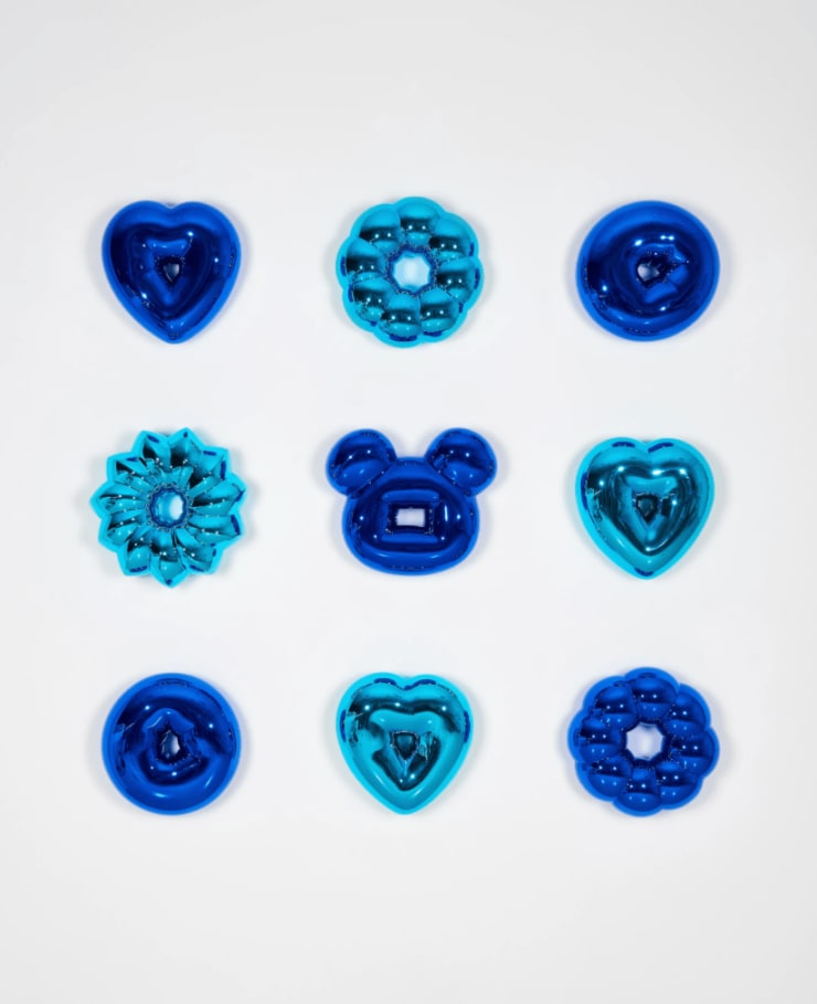 Jae Yong Kim Donut Blues, 2022-2023 F.R.P., chrome plating, and crystals 59 x 59 x 5 in 150 x 150 x 13 cm