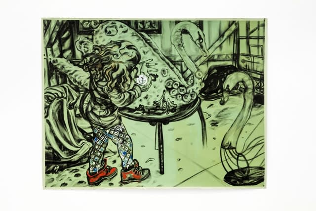 Marta Beltrán, Mujer que construye un cisne dentro de un almacén II (Woman Building a Swan Inside a Warehouse II), 2020