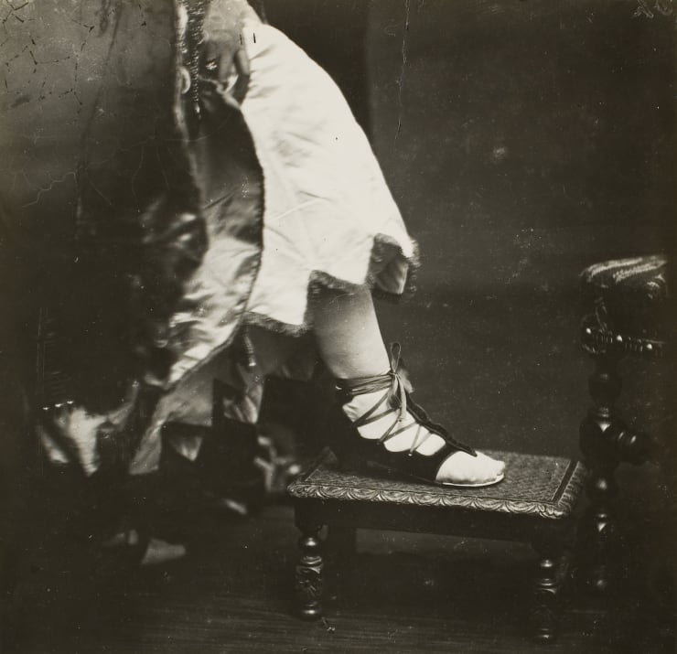 The Countess of Castiglione in collaboration with Pierre-Louis Pierson, La Comtesse de Castiglione - Les cothurnes, 1861-1867