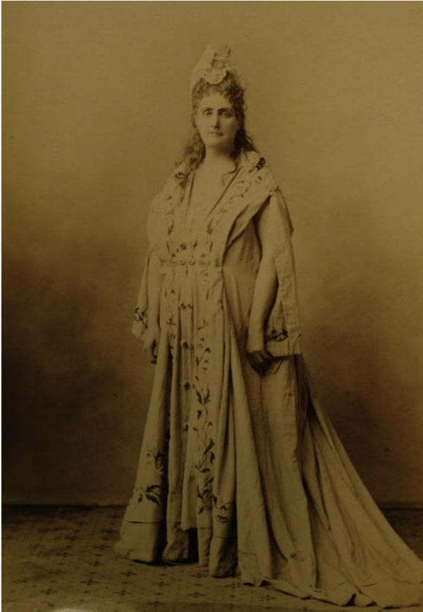 The Countess of Castiglione in collaboration with Pierre-Louis Pierson, La Comtesse de Castiglione, 1895