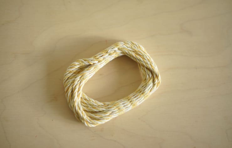 Peter Collingwood, Una Corda bracelet