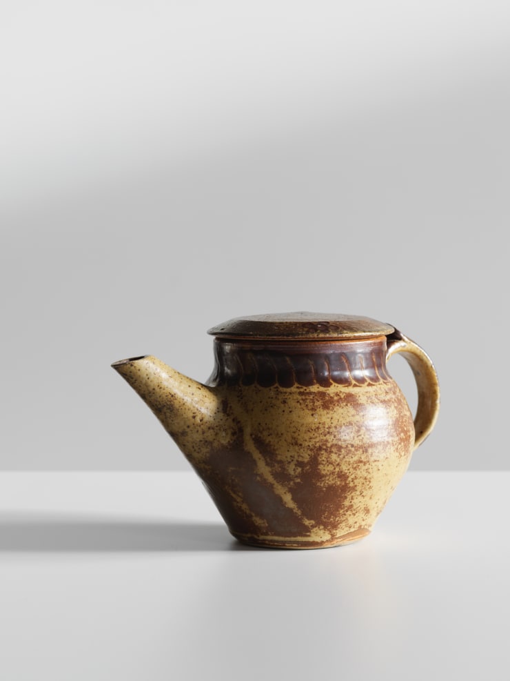 Bernard Leach, Teapot, c. 1930