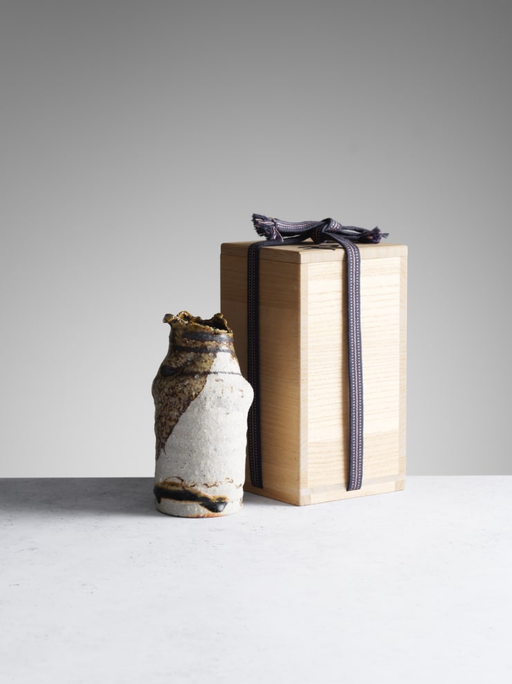 Ryoji Koie, Sake bottle