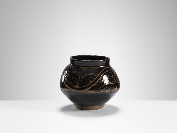 Shoji Hamada, Black Jar with sgrafitto decoration, c. 1923
