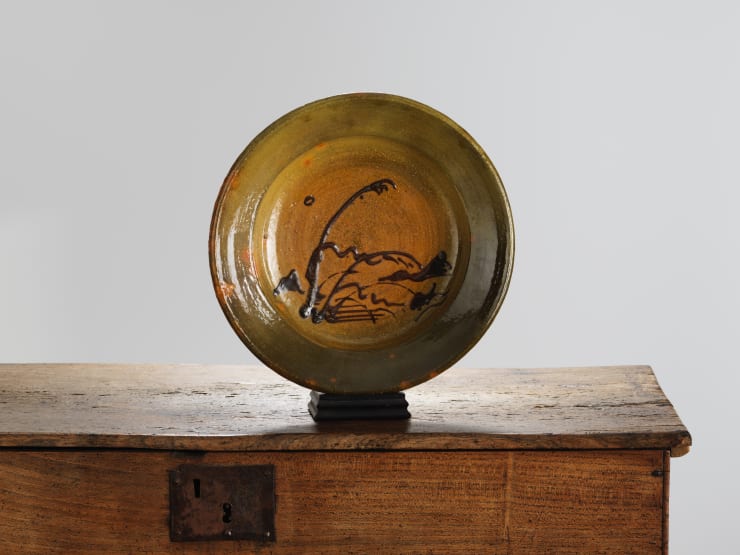 Bernard Leach, Charger, grass design