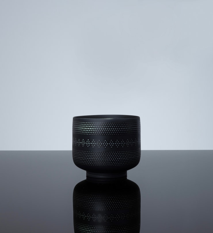 Niisato Akio, Black Light Bowl, 2021