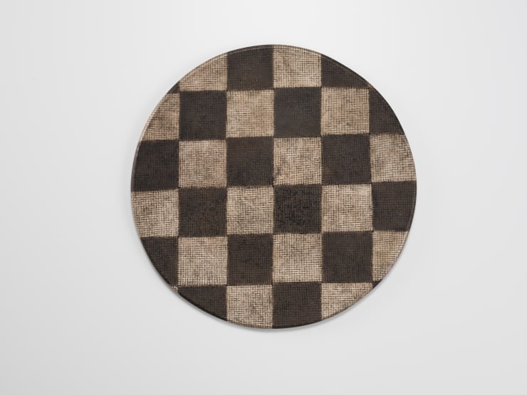 Maeda Masahiro, Shallow plate with overglaze silver paint, c. 2009