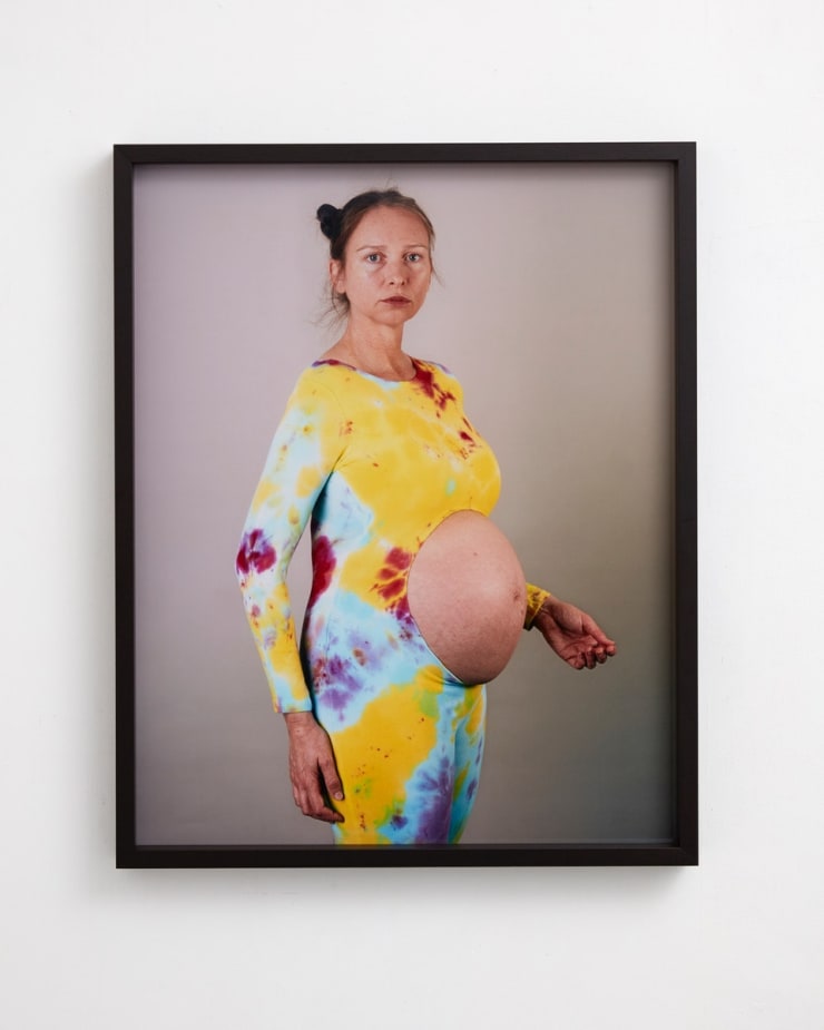 Yvonne Todd Self Portrait 30 Weeks, 2018 C-type print from 4x5 transparency, edtion of 3 + 1 AP 80 x 64 cm