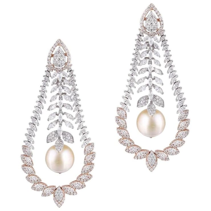 Vishal Jewels, Omnia Paratus Earrings