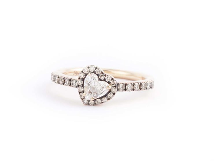 Jade Jewellery BY CRIVELLI Heart shaped rose gold ring with brown diamonds G 3,80g D 0,38ct