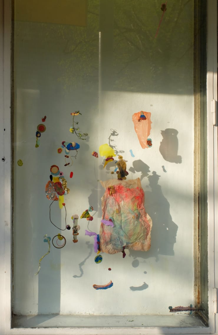 Samara Scott, Baggy (lightbox), 2013